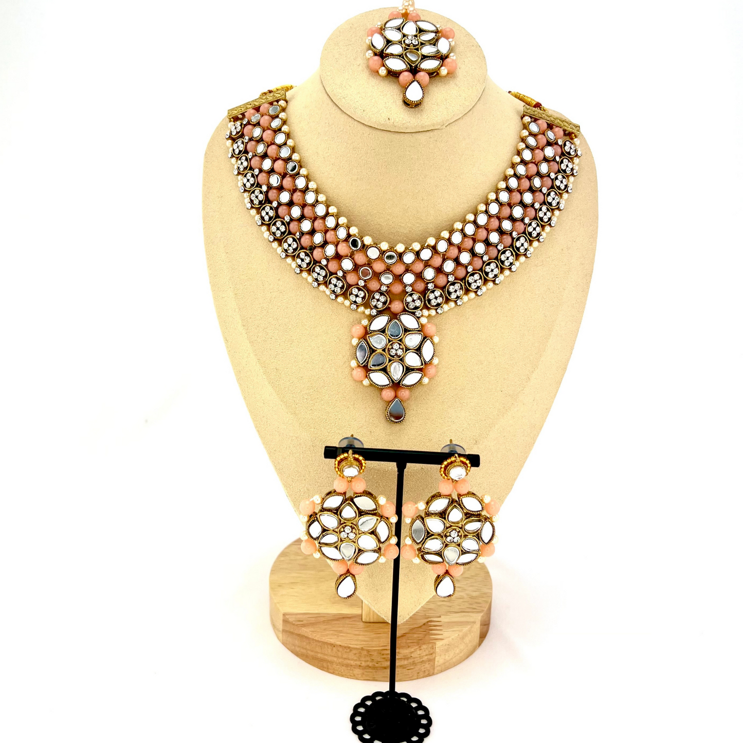 Mirror necklace set with pink beads, clear stones and pearls. Set includes, necklace, tikka and earrings. Prefect for Indian weddings, parties and special occasions. Latest 2022 fashion. High end Indian fashion jewellery with top quality stones and beads.