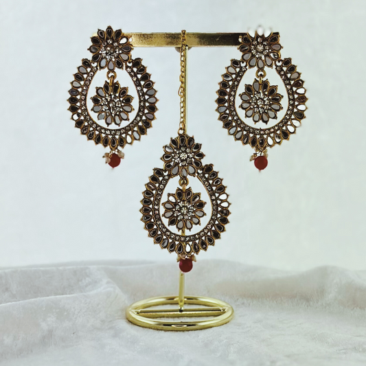 Tikka & earring set in hot pink. High quality beads, pearls and stone work. Latest 2023 fashion for weddings, parties and special occasions