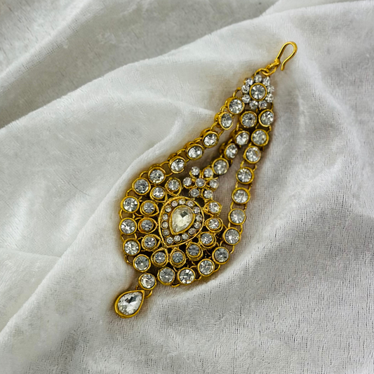 Passa with clear white stones. Prefect for Indian weddings, parties and special occasions. Latest 2023 fashion. High end Indian fashion jewellery with top quality stones and beads.