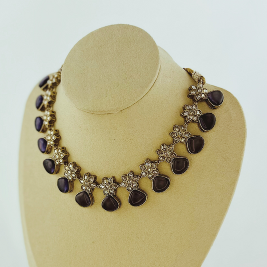 Necklace set with lilac stones. Set includes necklace & earrings. Prefect for Indian weddings, parties and special occasions. Latest 2023 fashion. High end Indian fashion jewellery with top quality stones and beads.