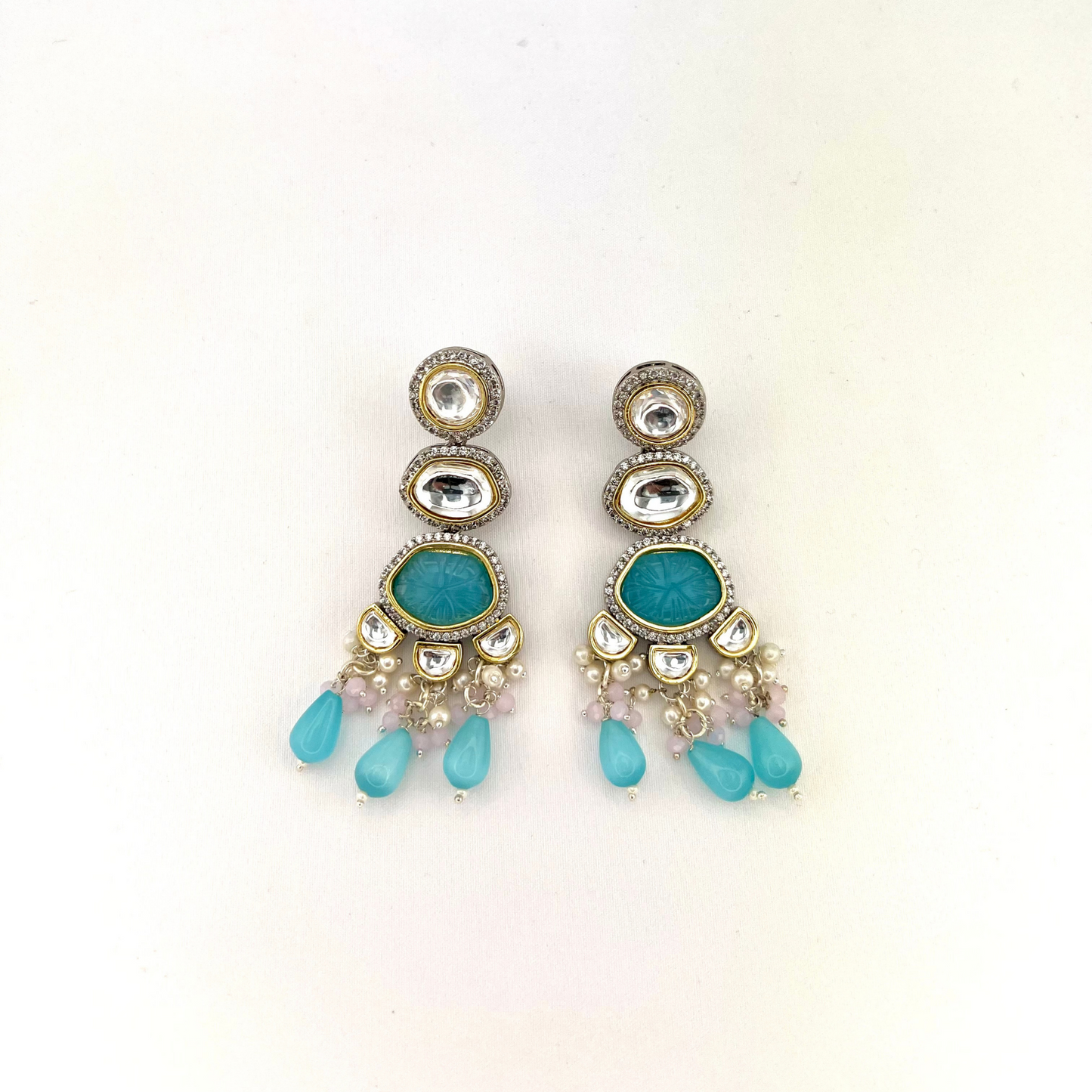 Kundan necklace set with with clear and blue stones, blue beads and small white pearls. Set includes necklace and earrings. Prefect for Indian weddings, parties and special occasions. Latest 2022 fashion. High end Indian fashion jewellery with top quality stones and beads.