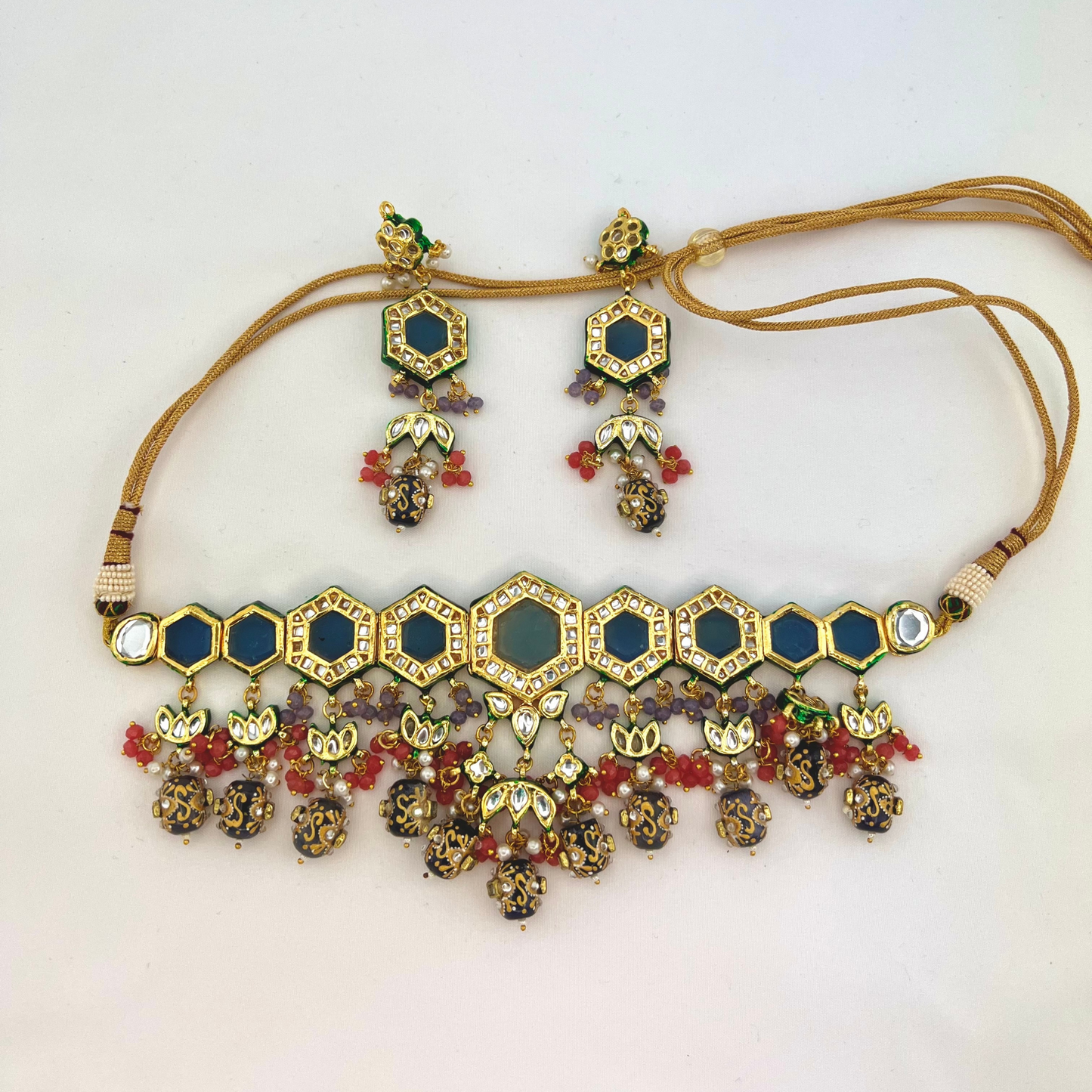 Choker set with grey, pink and white beads. Set includes necklace & earrings. Prefect for Indian weddings, parties and special occasions. Latest 2022 fashion.