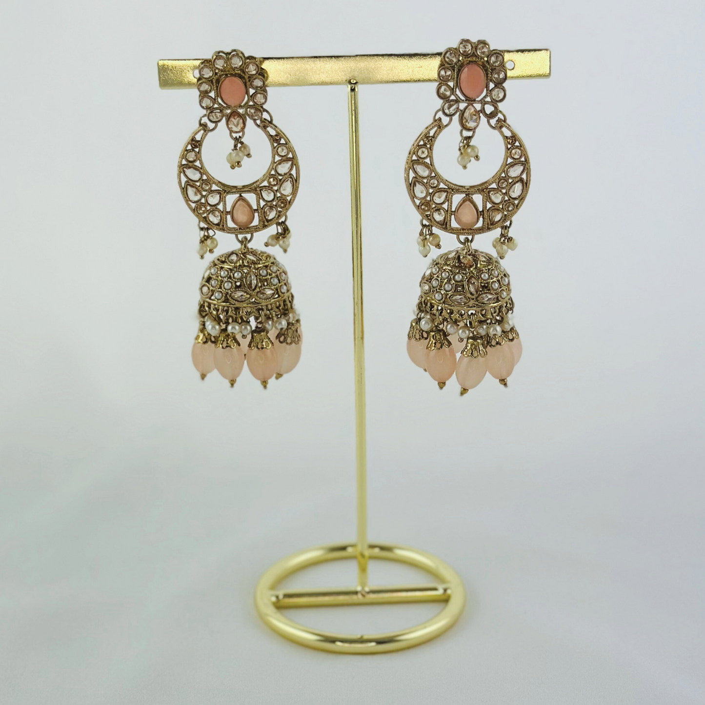 Necklace set with pink bead and stones. Set includes necklace, tikka & earrings. Prefect for Indian weddings, parties and special occasions. Latest 2023 fashion. High end Indian fashion jewellery with top quality stones and beads.
