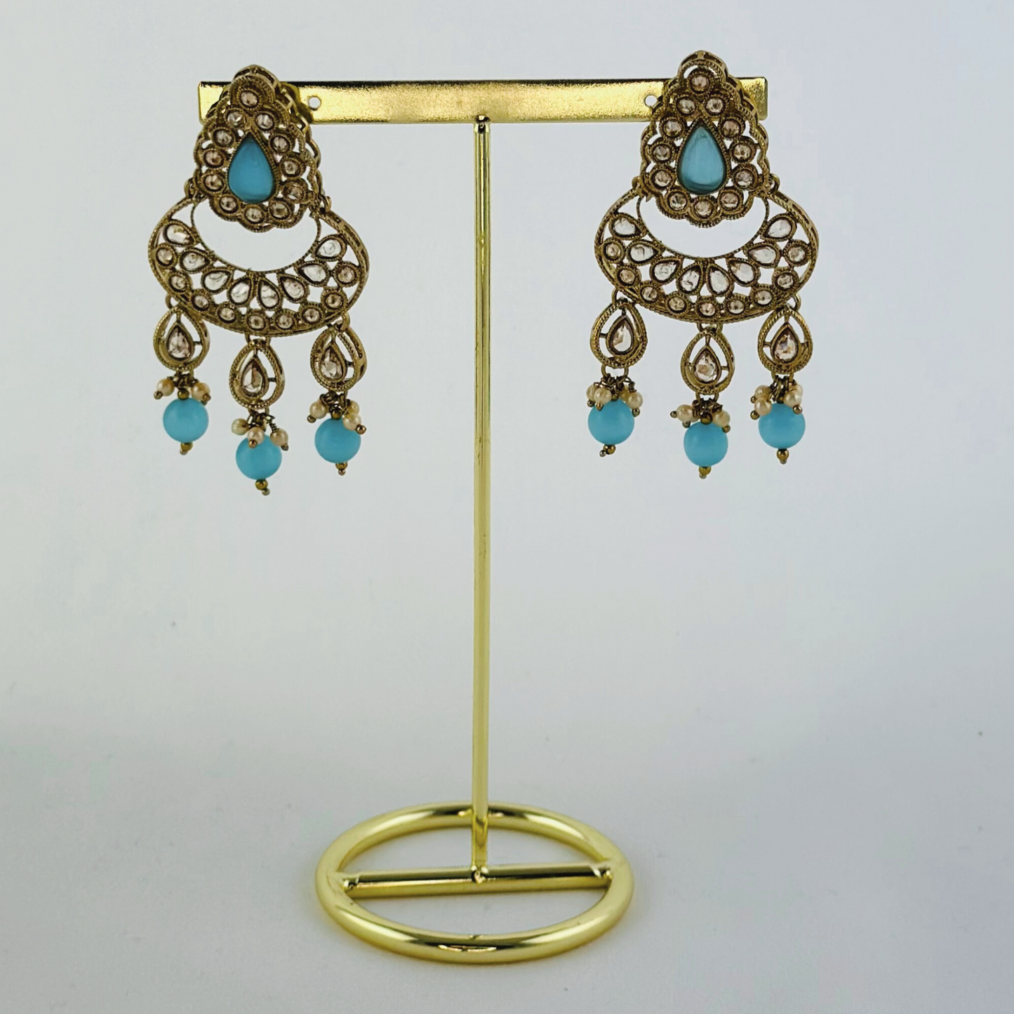 Necklace set with blue stones and beads. Set includes necklace, tikka & earrings. Prefect for Indian weddings, parties and special occasions. Latest 2023 fashion. High end Indian fashion jewellery with top quality stones and beads.