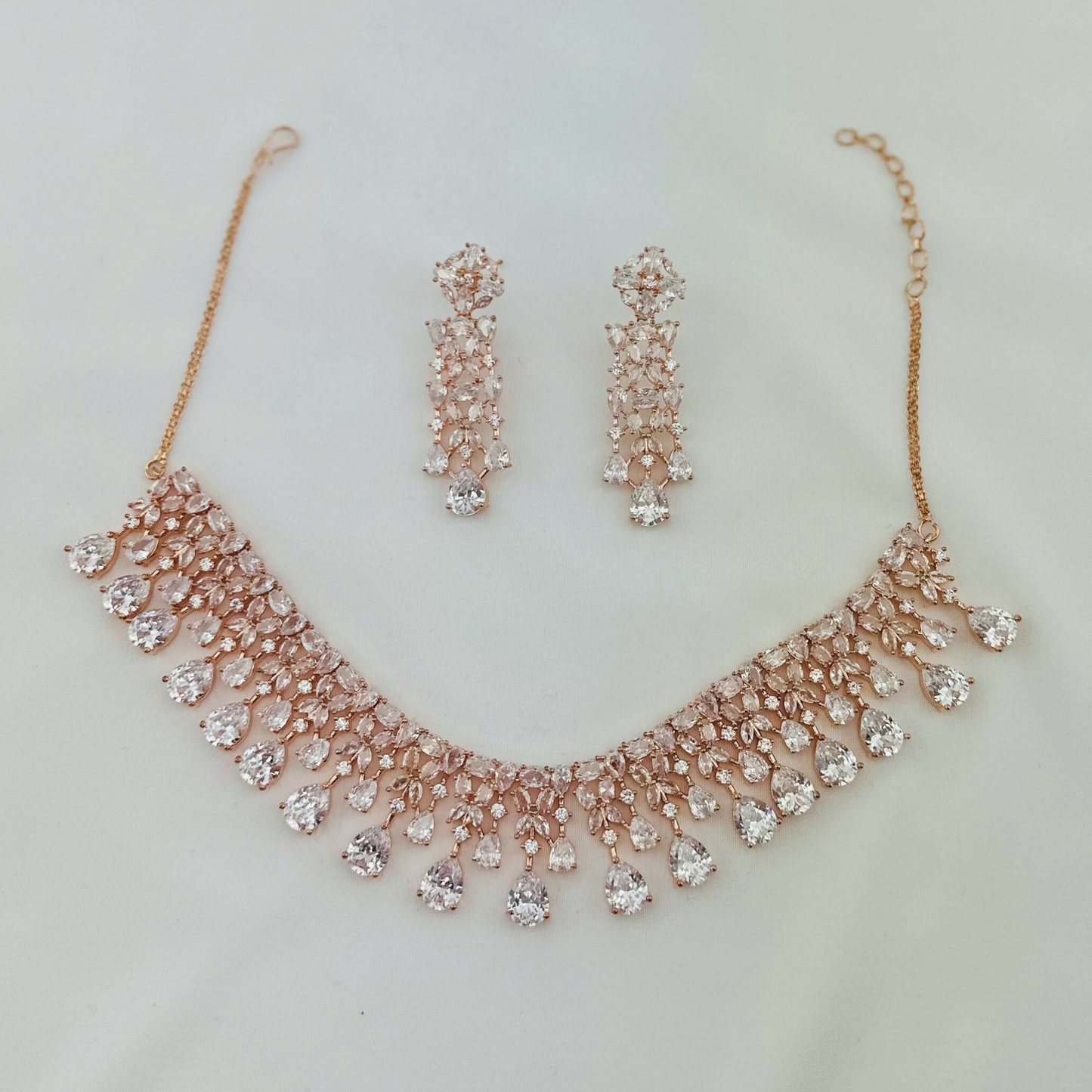 Priya Necklace Set