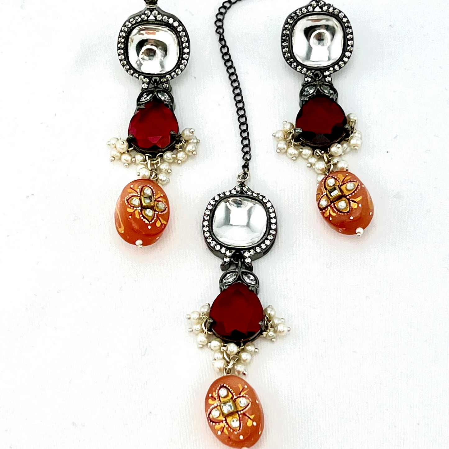 Kundan necklace set with multi colour stones and beads. Set includes necklace, tikka and earrings. Prefect for Indian parties, weddings and special occasions. Latest 2022 fashion