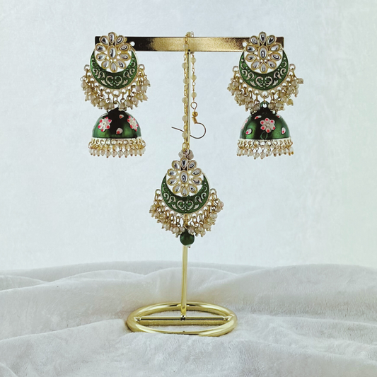 Tikka & Earring Set in green. High quality beads, pearls and stone work. Latest 2023 fashion for weddings, parties and special occasions