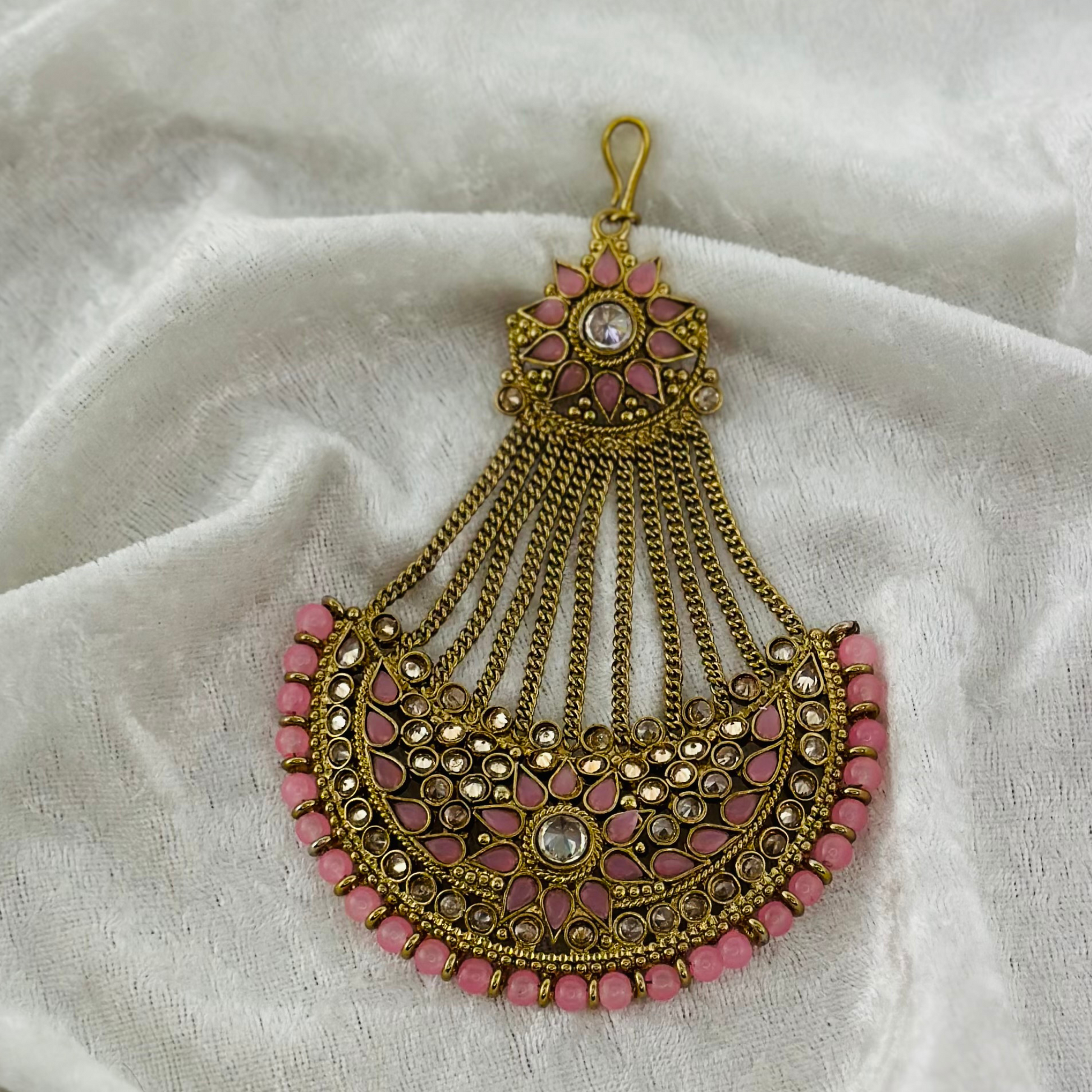 Passa with baby pink and clear stones.  Prefect for Indian weddings, parties and special occasions.   Latest 2023 fashion. High end Indian fashion jewellery with top quality stones and beads.