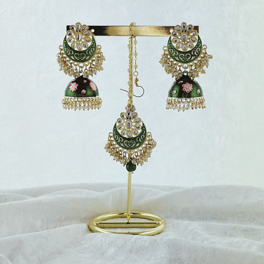 Tikka & Earring Set in green.  High quality beads, pearls and stone work.   Latest 2023 fashion for weddings, parties and special occasions 